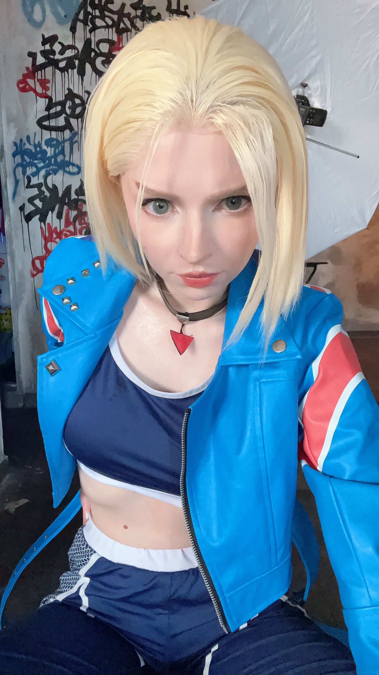 Секси косплей Cammy White от Peachmilky соблазнительные ножки